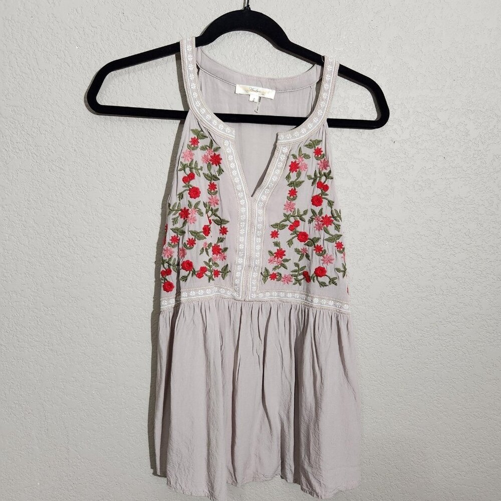 Andree  Unit Tank Top Womens Small Gray Embroidered Floral Boho Peasant Perplum